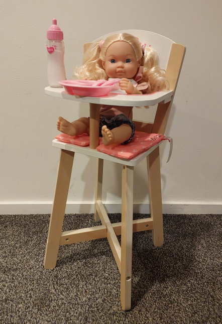Highchair and doll feeding set