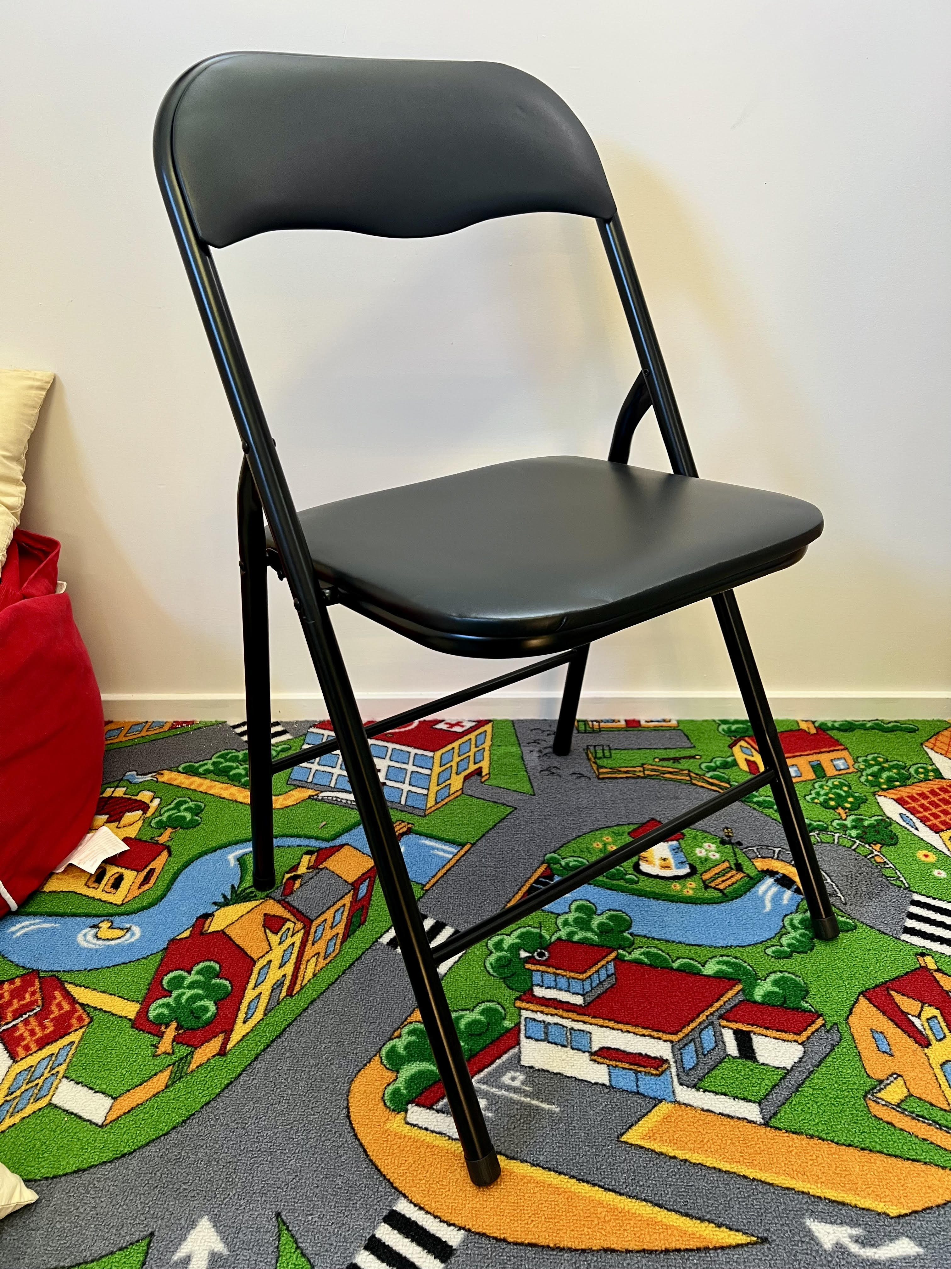 Black folding chairs for adults x 10